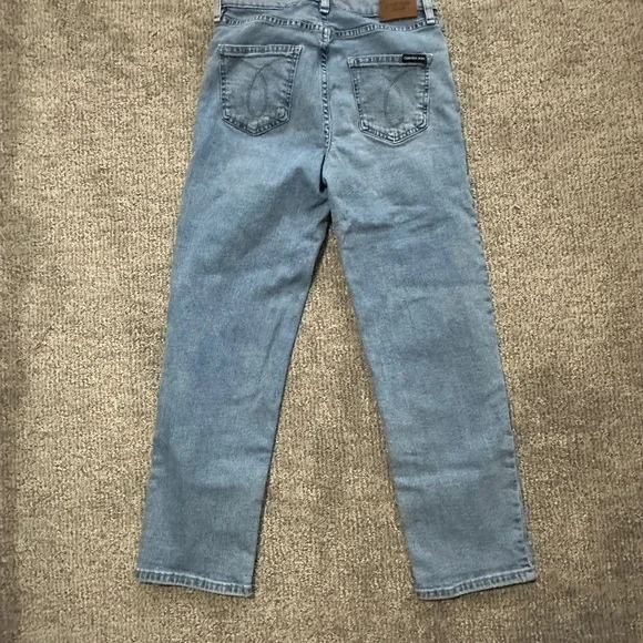 Calvin Klein Women's Straight Leg Jeans in Light Blue - Picture 2 of 4